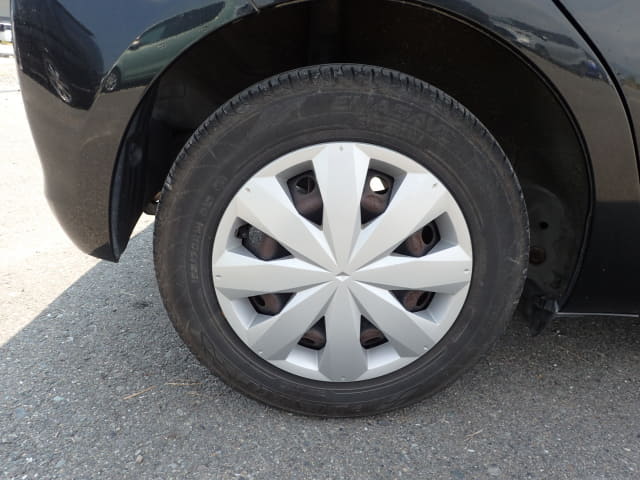 TOYOTA Vitz thumbnail 11