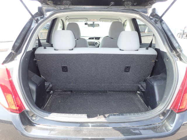TOYOTA Vitz thumbnail 28