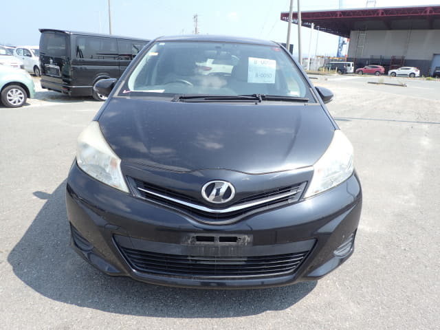 TOYOTA Vitz thumbnail 8