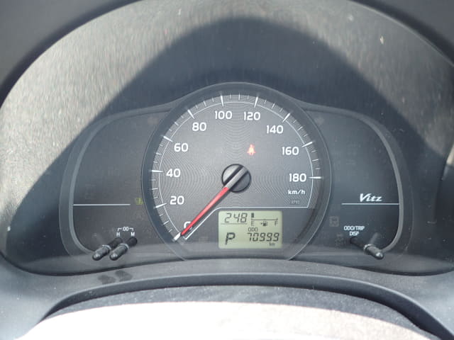 TOYOTA Vitz thumbnail 33