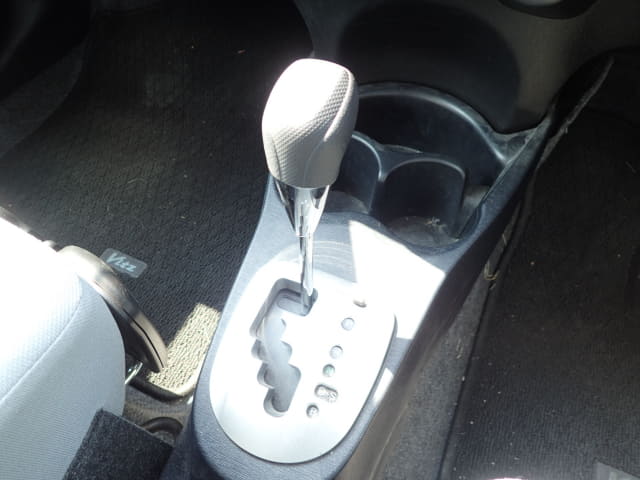 TOYOTA Vitz thumbnail 37