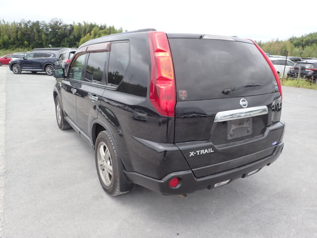 NISSAN X-Trail thumbnail 3