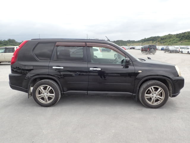 NISSAN X-Trail thumbnail 6