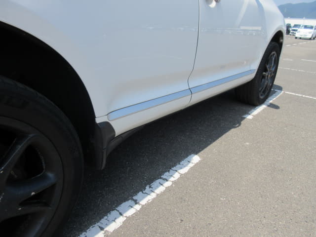 Porsche Cayenne thumbnail 21