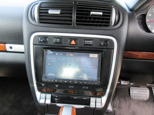Porsche Cayenne thumbnail 33