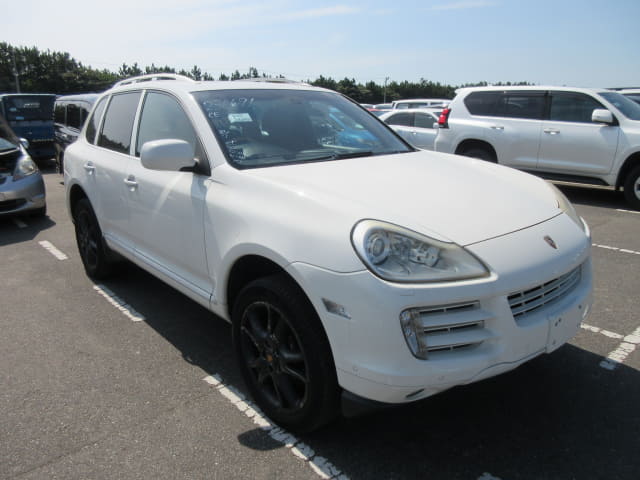 Porsche Cayenne thumbnail 7