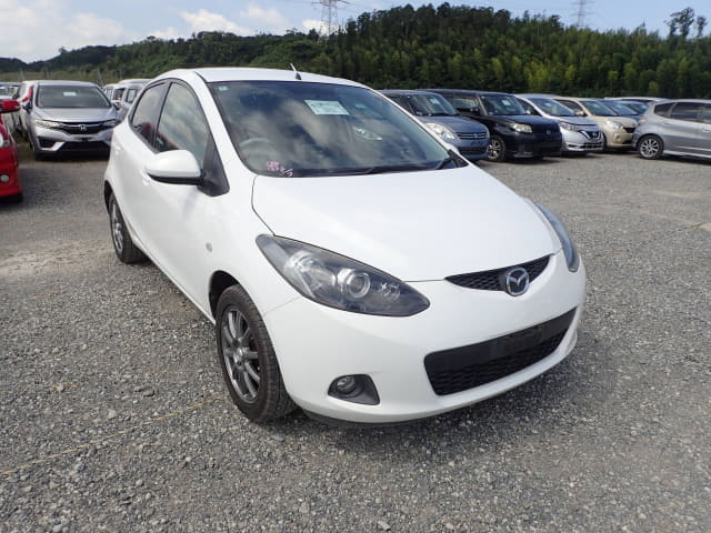 MAZDA Demio thumbnail 7