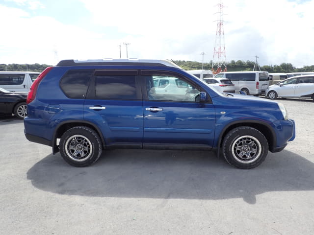 NISSAN X-Trail thumbnail 6