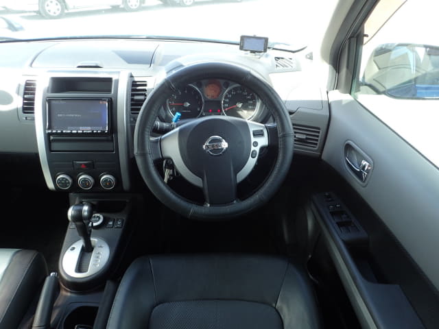 NISSAN X-Trail thumbnail 32