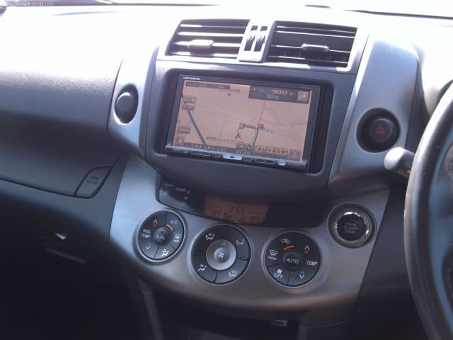 TOYOTA RAV4 thumbnail 34