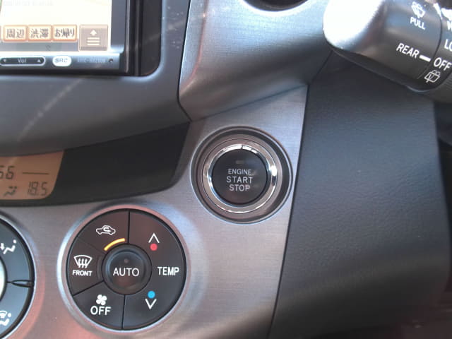 TOYOTA RAV4 thumbnail 37