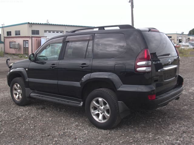 TOYOTA Land Cruiser Prado thumbnail 3