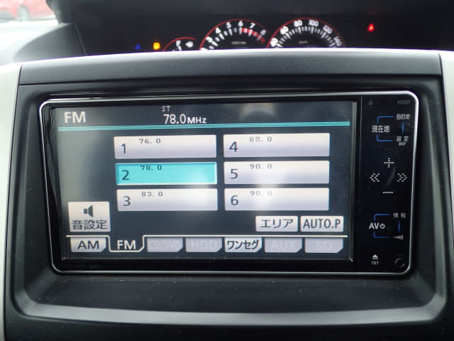 TOYOTA Voxy thumbnail 36