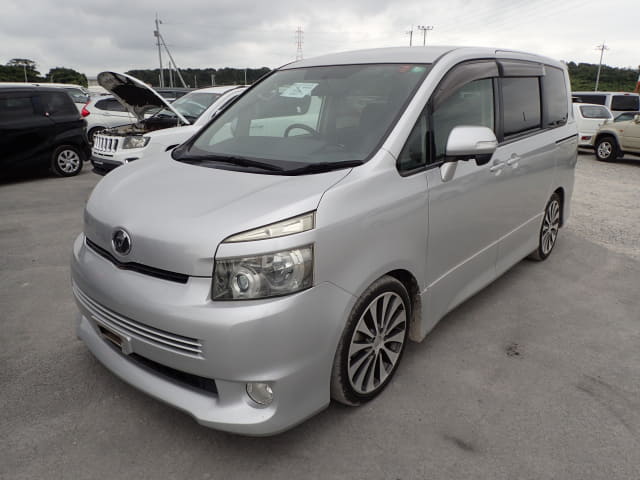 2009 TOYOTA Voxy