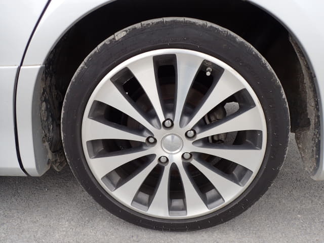 TOYOTA Voxy thumbnail 10