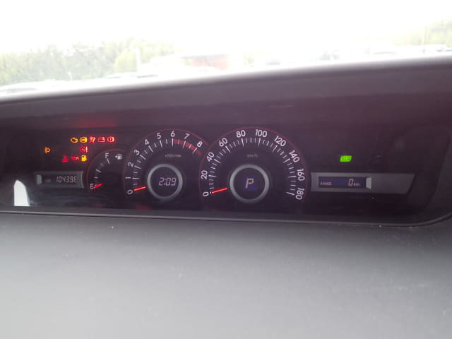 TOYOTA Voxy thumbnail 61