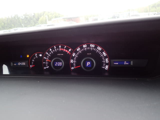 TOYOTA Voxy thumbnail 34