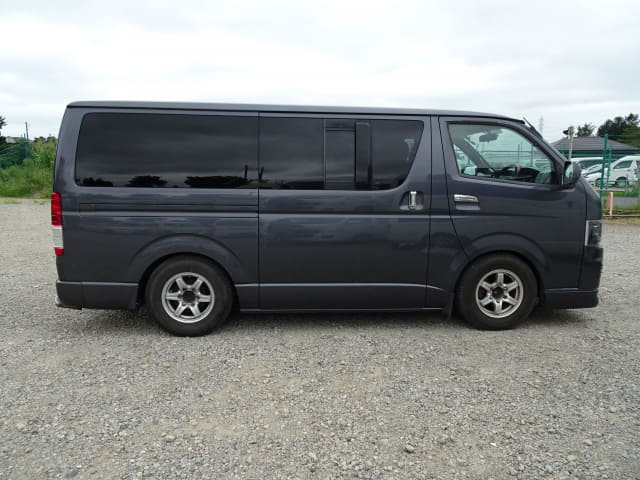 TOYOTA Hiace Van thumbnail 6