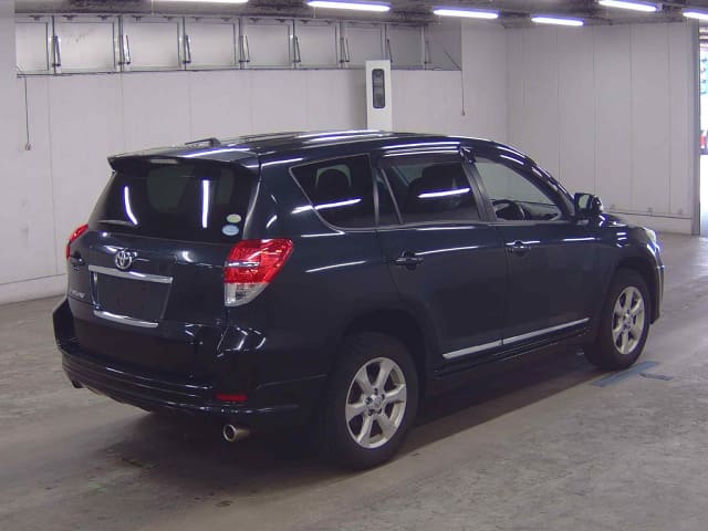 TOYOTA Vanguard thumbnail 2