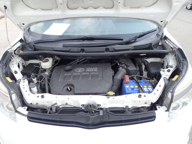 TOYOTA Voxy thumbnail 48