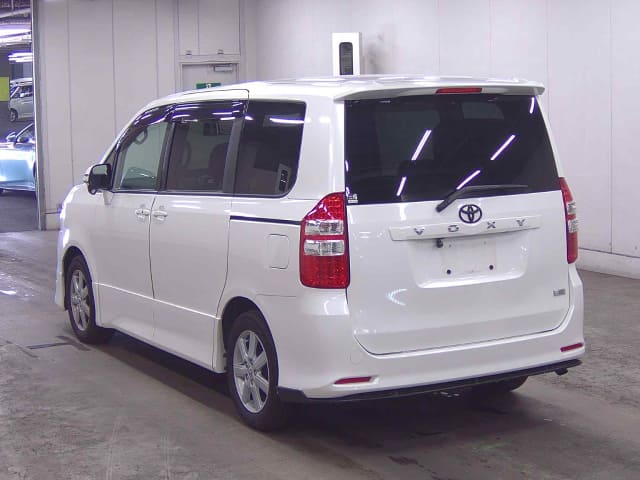 TOYOTA Voxy thumbnail 52