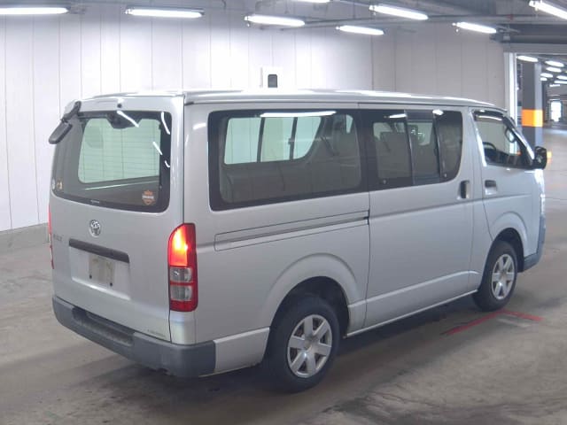 TOYOTA Hiace Van thumbnail 2