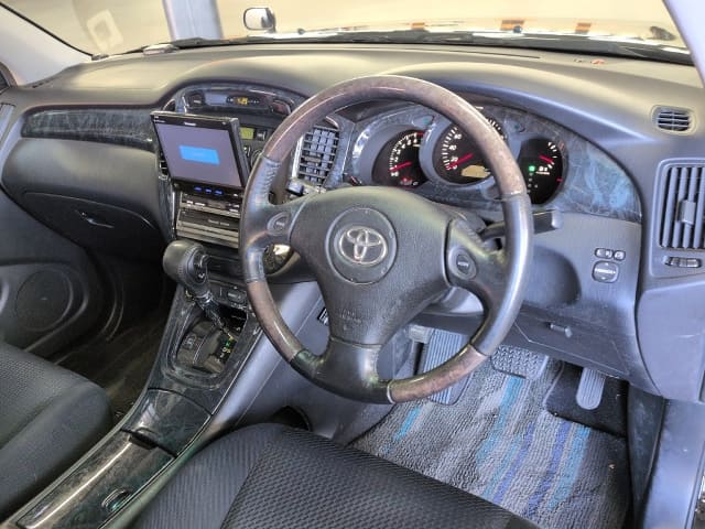TOYOTA Kluger thumbnail 3