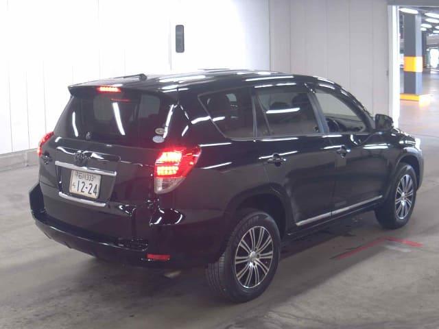 TOYOTA Vanguard thumbnail 2