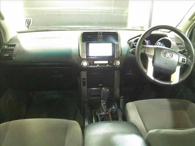 TOYOTA Land Cruiser Prado thumbnail 5