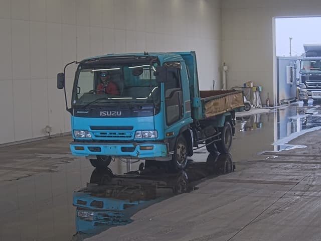 ISUZU Forward