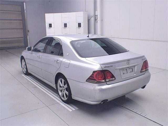 TOYOTA Crown thumbnail 2