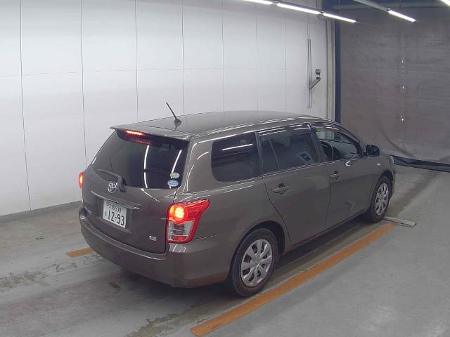 TOYOTA Corolla Fielder thumbnail 2