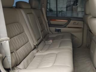 2004 TOYOTA Land Cruiser