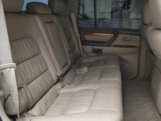 TOYOTA Land Cruiser thumbnail 4