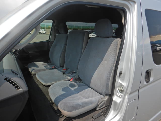 TOYOTA Hiace Commuter thumbnail 27