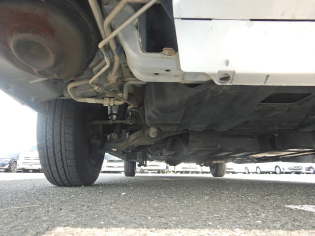 TOYOTA Hiace Commuter thumbnail 13