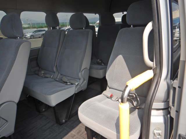 TOYOTA Hiace Commuter thumbnail 29