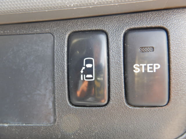 TOYOTA Hiace Commuter thumbnail 42