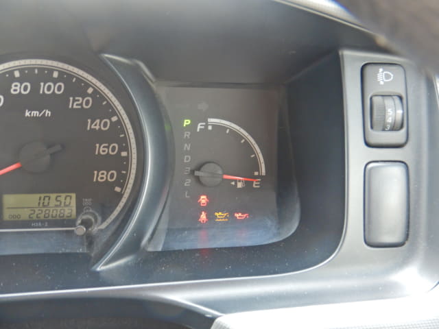 TOYOTA Hiace Commuter thumbnail 54