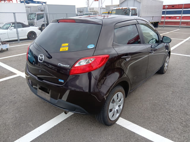 MAZDA Demio thumbnail 5