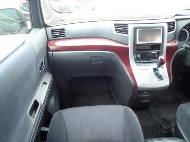 TOYOTA Vellfire thumbnail 34