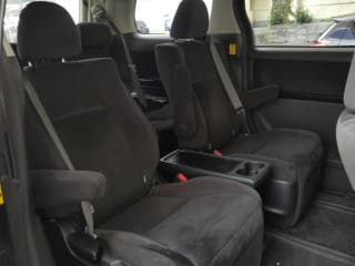 2011 TOYOTA Vellfire