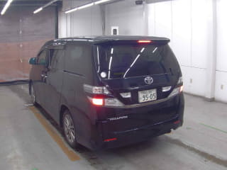 2011 TOYOTA Vellfire