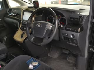 2011 TOYOTA Vellfire