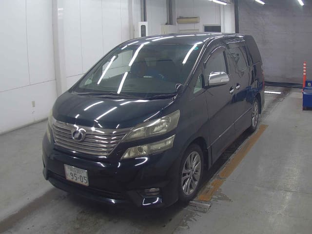 2011 TOYOTA Vellfire