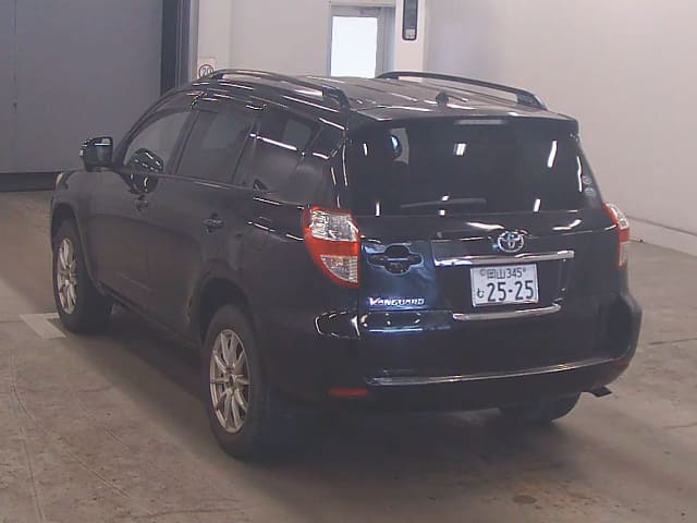 TOYOTA Vanguard thumbnail 5