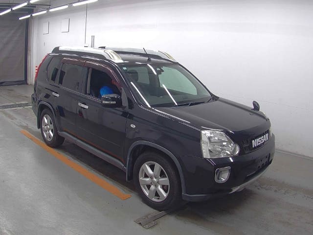NISSAN X-Trail thumbnail 4