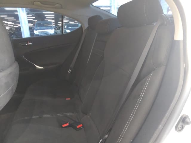LEXUS IS thumbnail 5