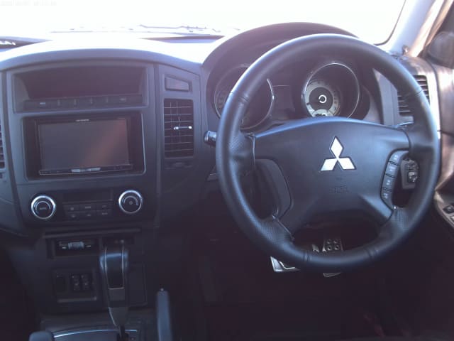 MITSUBISHI Pajero thumbnail 35