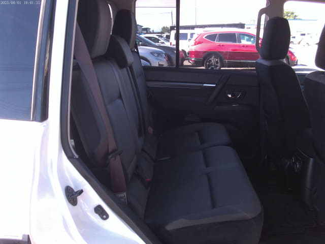MITSUBISHI Pajero thumbnail 26